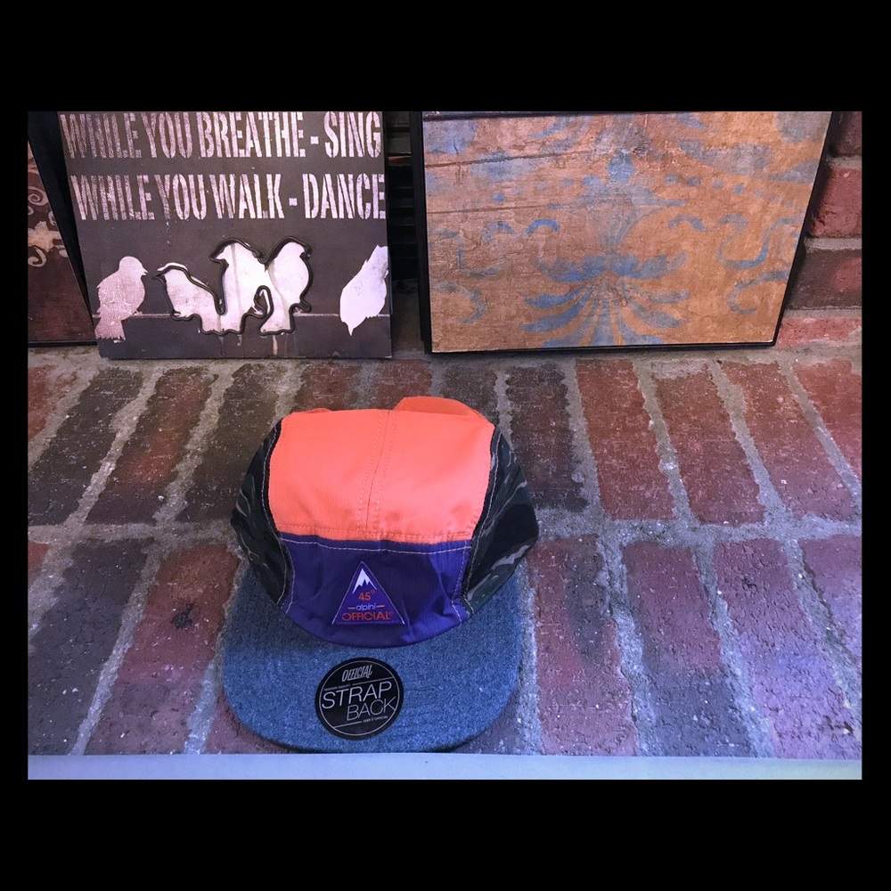 Official 5 panel Strapback Hat